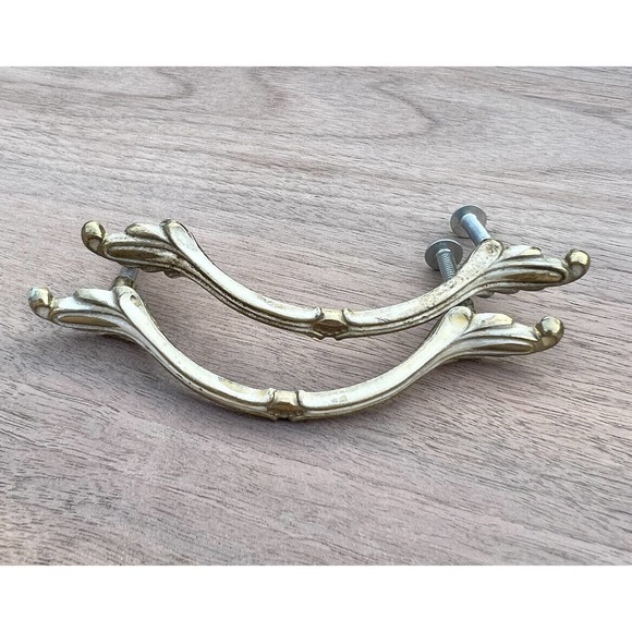 Vintage French Provincial Pull Handle Lot of 2 Drawer Furniture Restoration - Picture 5 of 7